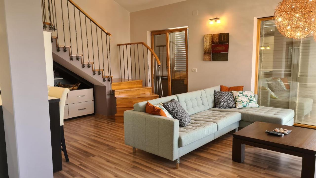 Villa Amalia Apartments Malinska Ngoại thất bức ảnh