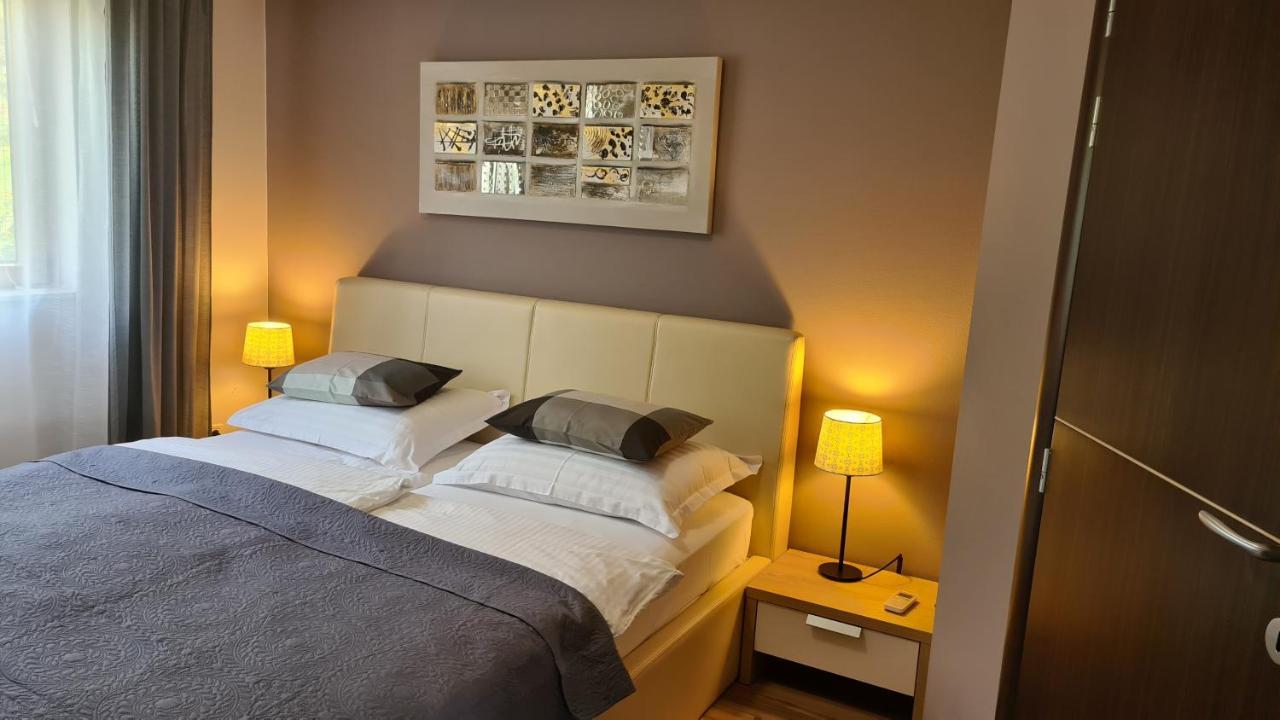 Villa Amalia Apartments Malinska Ngoại thất bức ảnh