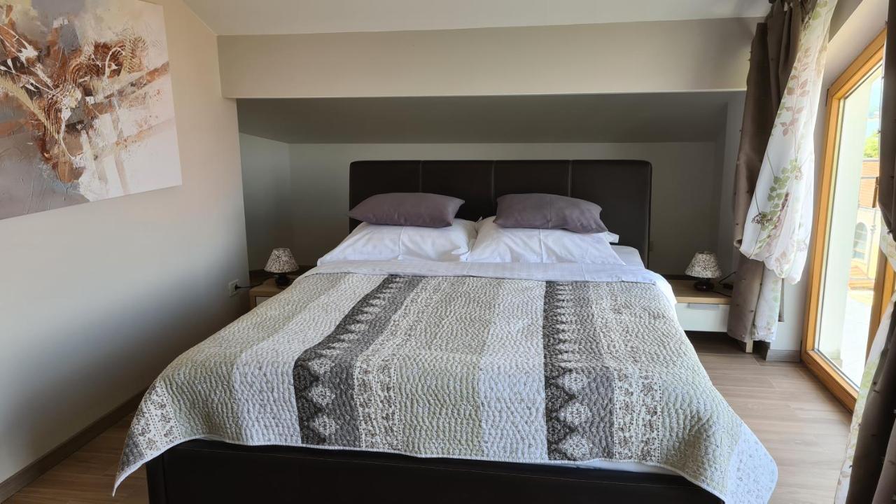 Villa Amalia Apartments Malinska Ngoại thất bức ảnh