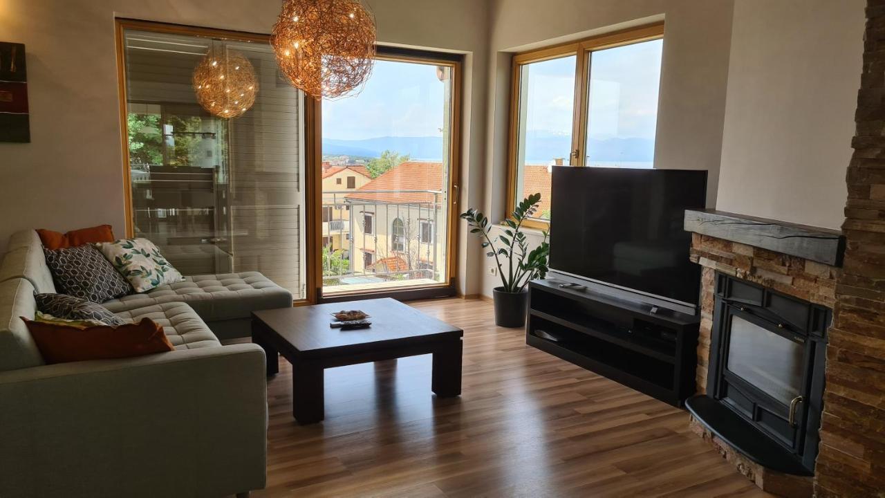 Villa Amalia Apartments Malinska Ngoại thất bức ảnh