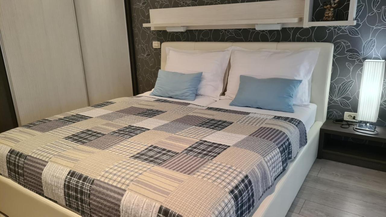 Villa Amalia Apartments Malinska Ngoại thất bức ảnh