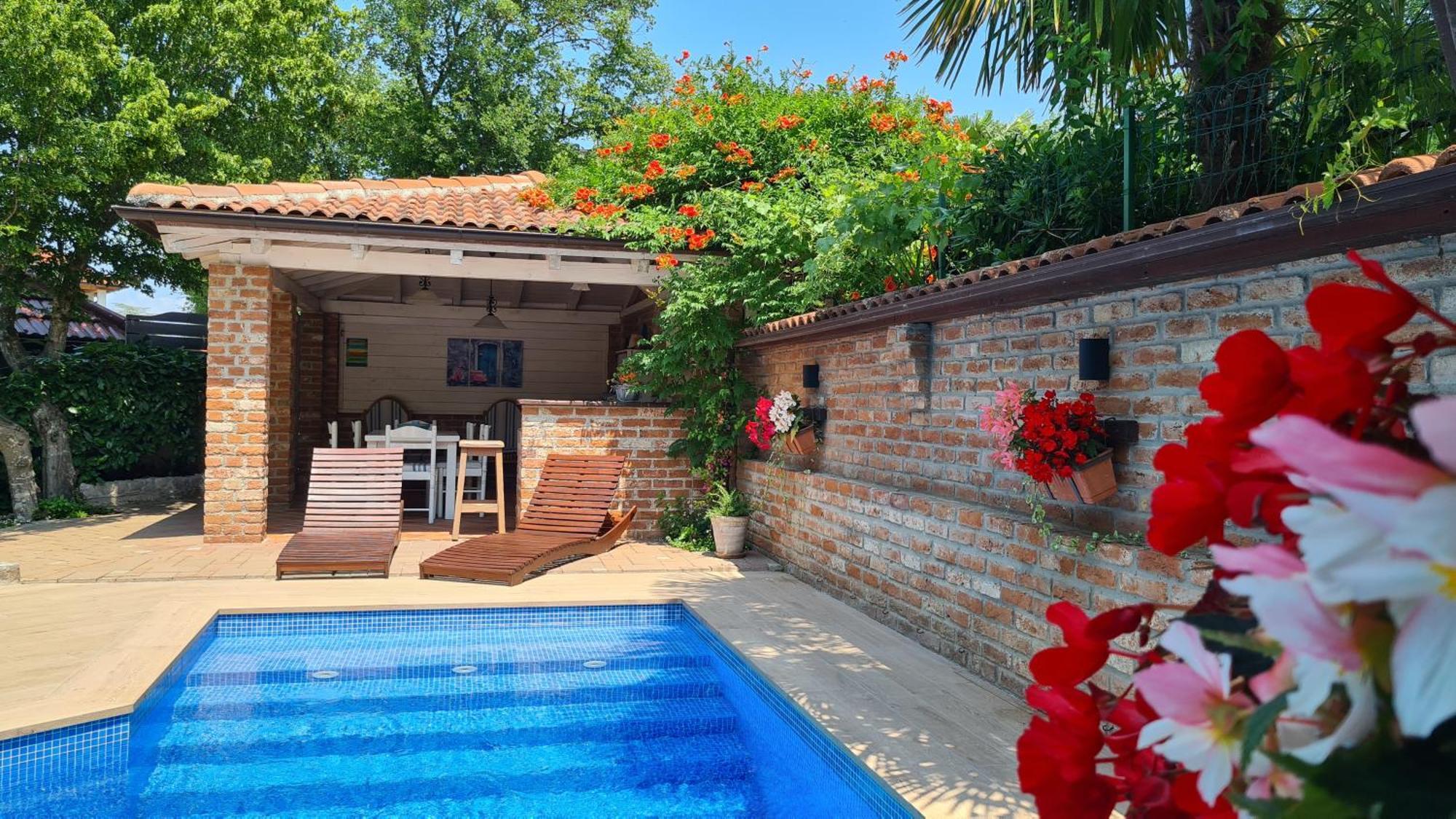 Villa Amalia Apartments Malinska Ngoại thất bức ảnh