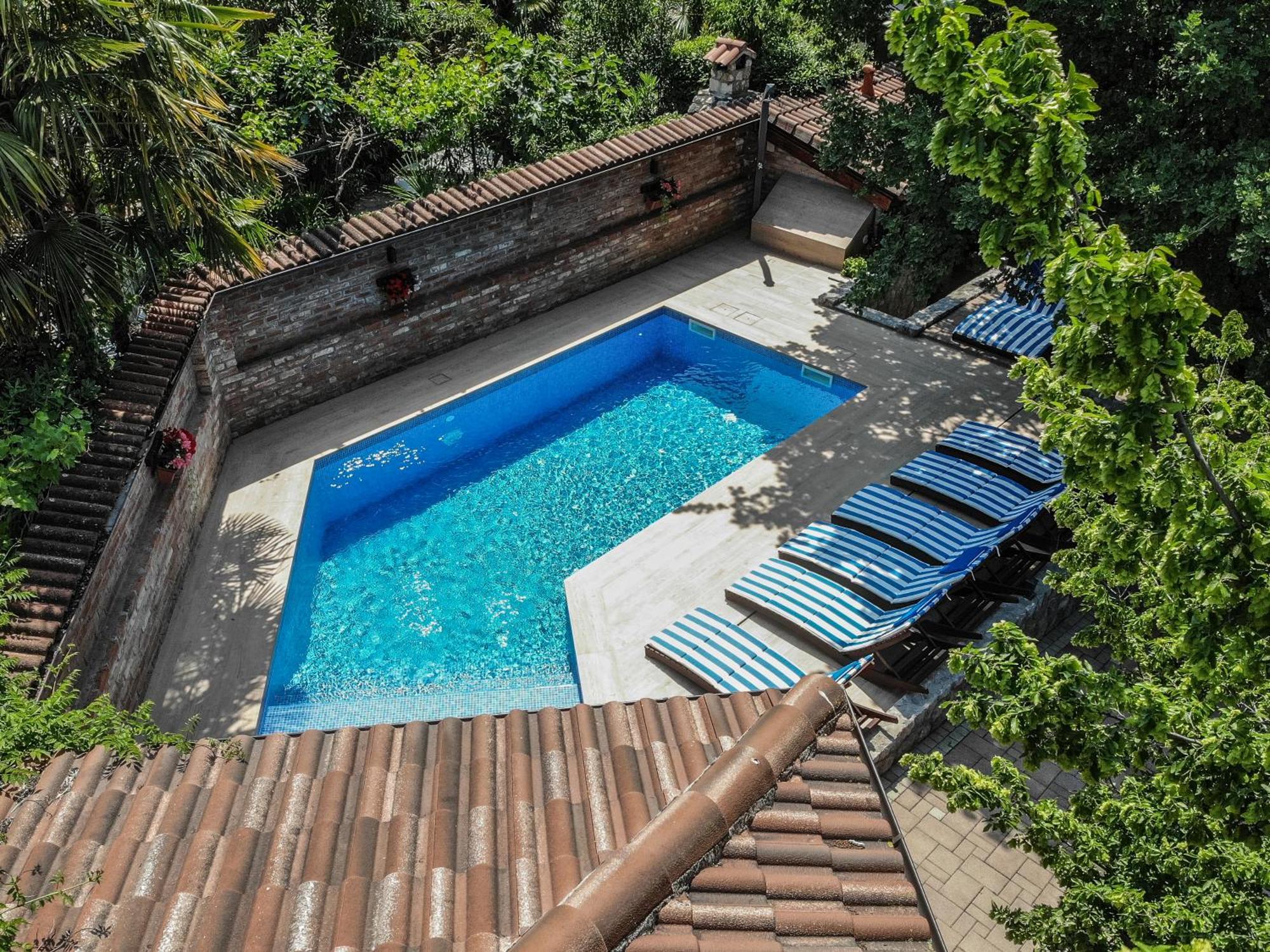 Villa Amalia Apartments Malinska Ngoại thất bức ảnh